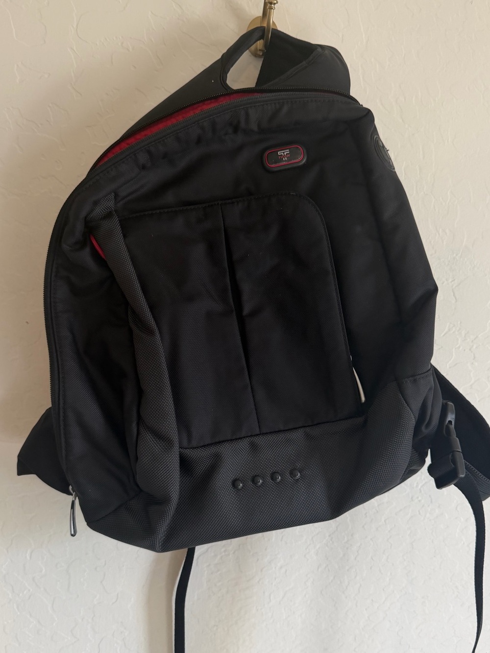 T-Tech by Tumi 51060 Black Ballistic Nylon Sling Backpack